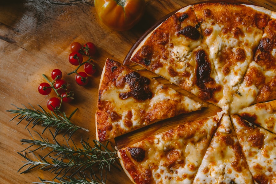 Fresh cheese pizza